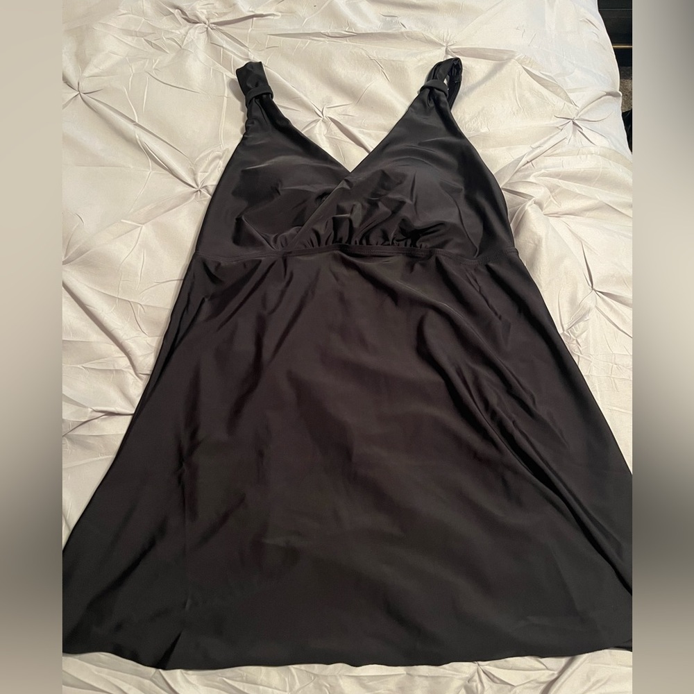 Esprlia black swim top XXL